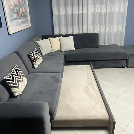 Beachfront Mali Robit Apartment