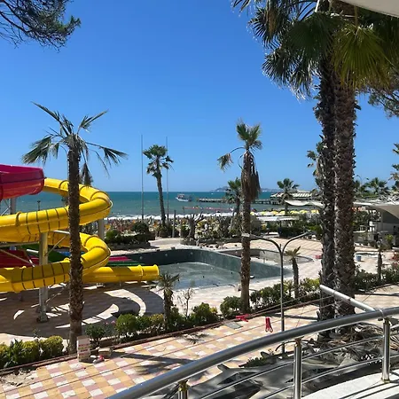 Apartamento Beachfront Mali Robit *